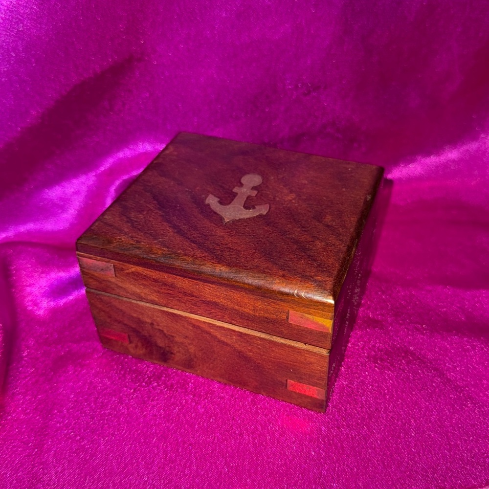 Beautiful wooden nautical box. In good condition opens and closes solid …